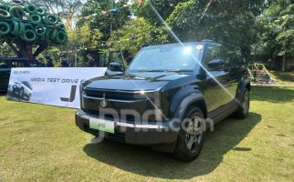 Melantai di GJAW 2024, Mobil Listrik Chery J6 Dibanderol Rp 400 Jutaan - JPNN.com