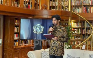 Reza Rahadian Mengajak Publik untuk Mengunjungi Wisma Habibie & Ainun - JPNN.com