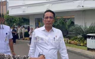 Para Menteri Hadiri Sidang Kabinet di Istana Negara, Kompak Pakai Kemeja Putih - JPNN.com