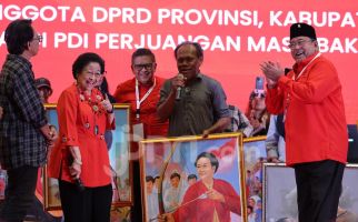 Lihat Banteng Lemu, Bu Mega Singgung Pengincar Jabatan Ketum PDIP - JPNN.com