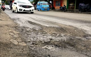 Pengusaha Angkot Semarang Merugi Jutaan Rupiah Gegara Jalan Berlubang - JPNN.com