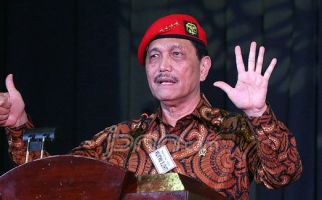 Masih Berpangkat Mayor, Luhut Sudah Diminta Pilih Senjata untuk Kopassus - JPNN.com