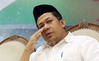 Fahri Hamzah Sebut Biaya Politik di Indonesia Sangat Mahal, Sebegini - JPNN.com