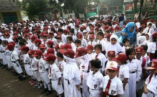 Lima Hari Sekolah, Dewan: Kebijakan tak Masuk Akal - JPNN.com