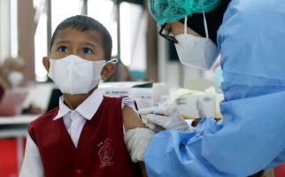 Daerah Ini Belum Memulai Vaksinasi untuk Anak Usia 6-11 Tahun, - JPNN.com