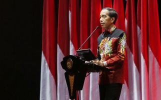 Jokowi Dinilai Berhasil Membawa Perekonomian Indonesia Membaik Dalam Kondisi Sulit - JPNN.com
