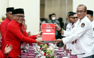 Bacaleg DPR RI dari PDIP, Ada Once Mekel Sampai Denny Cagur - JPNN.com