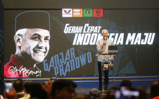 Survei LSI, Elektabilitas Ganjar dengan Prabowo Bersaing - JPNN.com