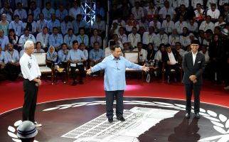 Prabowo Diragukan Bisa Menguasai Panggung Debat Ketiga - JPNN.com