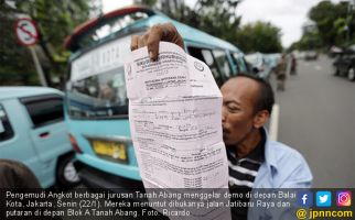 Kebijakan Anies Bikin Sopir Angkot Tak Bisa Setoran ke Istri - JPNN.com
