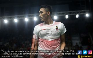 Fokus Buyar, Jonatan Christie Takluk dari Chen Long - JPNN.com