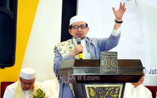 Salim Segaf Menyoroti Peningkatan Angka Kemiskinan di Indonesia - JPNN.com