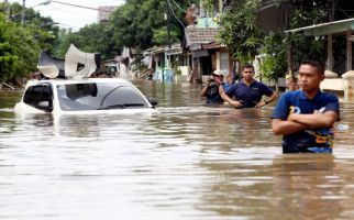 8 Langkah Mengenali Mobil Bekas Terkena Banjir - JPNN.com