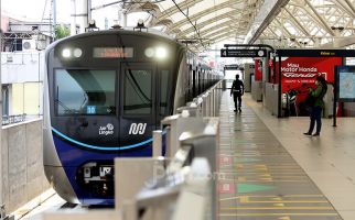 MRT Jakarta Perbaiki Gangguan Kerusakan, Kereta Sudah Beroperasi Normal - JPNN.com