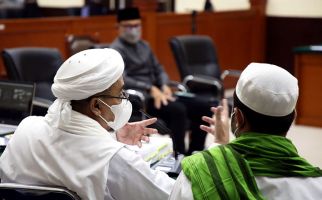 Baca Replik, JPU Sebut Rizieq Cari Panggung dengan Mengaku Bertemu BG dan Tito - JPNN.com