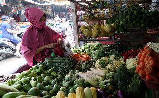 Pantauan Pasar Hari Ini, Harga Minyak Goreng Bikin Emak-Emak Mengelus Dada - JPNN.com
