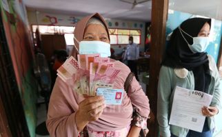 Airlangga Beberkan 3 Bansos Pemerintah yang Segera Cair - JPNN.com