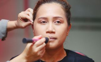 4 Tips Mudah Pakai Makeup Jika Anda Memiliki Kulit Kering - JPNN.com