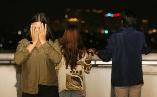 3 Tanda Pria Tidak Menyesali Perbuatannya Setelah Berselingkuh dengan Wanita Lain - JPNN.com