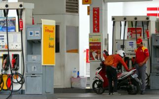 Daftar Harga BBM Pertamina dan Shell, Cek Perbandingannya, Murah Mana? - JPNN.com