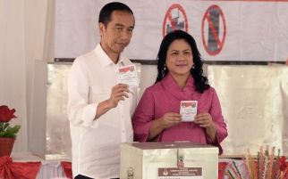 Pemenang di TPS Presiden Jokowi Mencoblos Adalah.... - JPNN.com