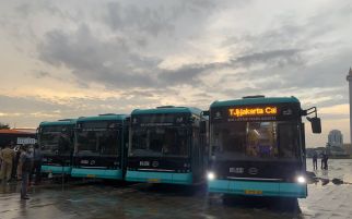 Bus Listrik TransJakarta Sudah Lolos Uji Coba, Diklaim Aman Meski Terobos Banjir - JPNN.com