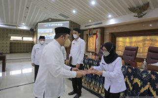 Pesan Wali Kota Arief kepada Ratusan CPNS 2021 yang Menerima SK: Jadikan Pekerjaan Sebagai Ibadah  - JPNN.com
