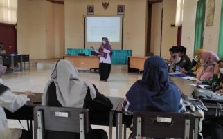 Fasilitator Muda di Kalsel Dapat Ilmu Pentingnya Literasi Keuangan - JPNN.com