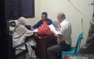 2 Mak-Mak Tertangkap Basah Petugas yang Menyamar - JPNN.com