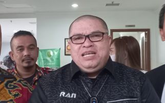 Laporkan Nikita Mirzani, Razman Arif Nasution Diperiksa Penyidik - JPNN.com