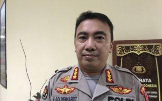 Mabuk, AKP R Tabrak Kendaraan Prajurit TNI AL di Depan Hotel - JPNN.com