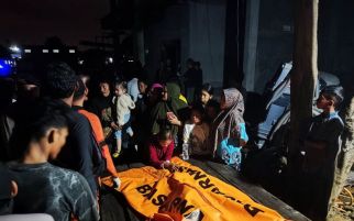 Bocah Empat Tahun Hanyut Terseret Arus Parit di Batam Ditemukan Tewas - JPNN.com