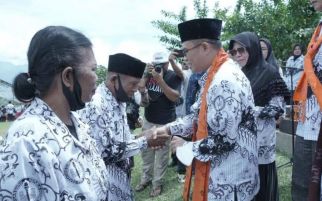Pemkab Sigi Beri Fasilitas dan Tunjangan Guru serta Tendik di Daerah Terpencil - JPNN.com