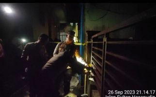 Kebakaran Melanda Permukiman Padat Penduduk di Ambon, Puluhan Korban Mengungsi ke Masjid Kapahaha - JPNN.com