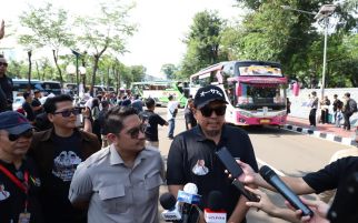 150 Bus Pulang Basamo yang Diinisiasi Andre Rosiade Diberangkatkan - JPNN.com