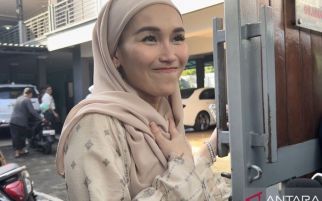 Keponakannya Meninggal Dunia, Ayu Ting Ting: Mungkin Sudah Takdir Allah - JPNN.com