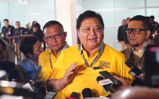 SOKSI Dukung Airlangga Jadi Ketum Golkar, Begini Alasannya - JPNN.com