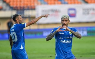 Persib Bandung Menang 2-0 Atas Persebaya Surabaya, Begini Reaksi Bojan Hodak - JPNN.com