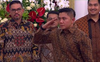 Siswa SD Mengeluh Guru di Nias Tak Masuk 1 Bulan, Mayor Teddy Beri Solusi - JPNN.com
