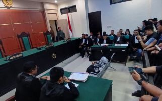 Kasus Guru Supriyani: Kepsek Ungkap Momen Dipanggil ke Polsek, Ujungnya Pahit - JPNN.com