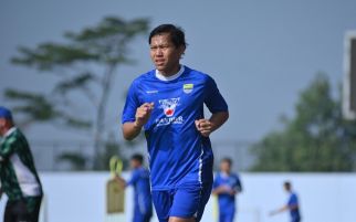 Bursa Transfer Liga 1: Ini Alasan Persib Bandung Kontrak Permanan Adam Alis - JPNN.com