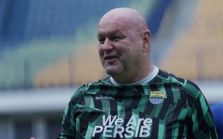 Persib vs PSS: Situasi Bak Bumi dan Langit, Bojan Hodak Enggan Gegabah - JPNN.com