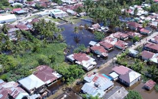 3 Kecamatan di Kabupaten Gorontalo Terendam Banjir - JPNN.com