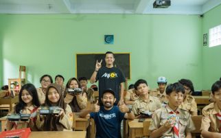 Lawless Burgerbar Buat Program 'Makan Burger Gratis' ke Sekolah - JPNN.com