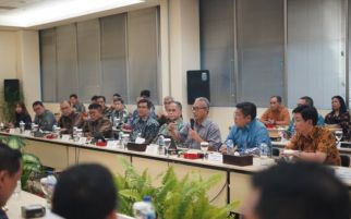 Dampingi Komisi XI DPR saat Reses di Pasuruan, Dirjen Bea Cukai Askolani Sampaikan Ini - JPNN.com