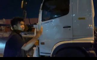 Ikhtiar Polisi Atasi Kemacetan Truk Peti Kemas di Pelabuhan Tanjung Priok - JPNN.com
