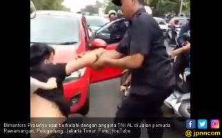 Usai Duel dengan Tentara, Kini Terusir dari Rumah Dinas AL - JPNN.com