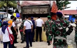Tim Gabungan Curiga dengan Truk yang Dimodifikasi, Lantas Diperiksa, Isinya Mengejutkan - JPNN.com