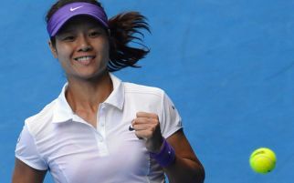 Bekuk Bouchard, Li Na Tembus Final - JPNN.com