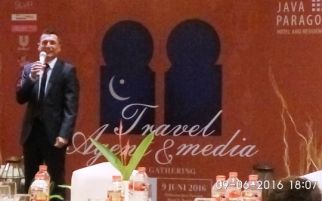 Expat Asal Barcelona ini Kagum Suasana Puasa di Indonesia - JPNN.com